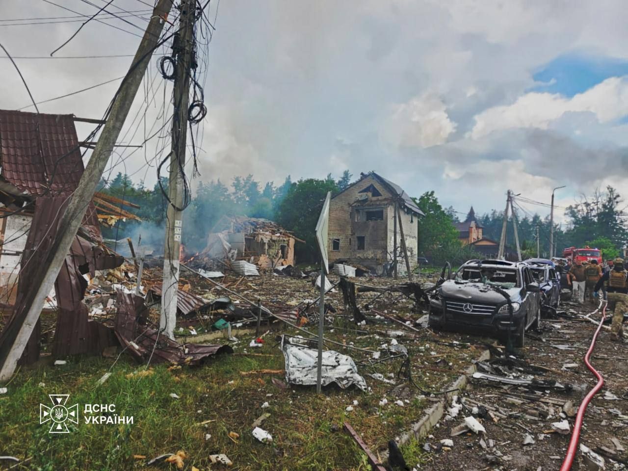На Київщині ракета вгатила по локації з представниками  української оборонної індустрії