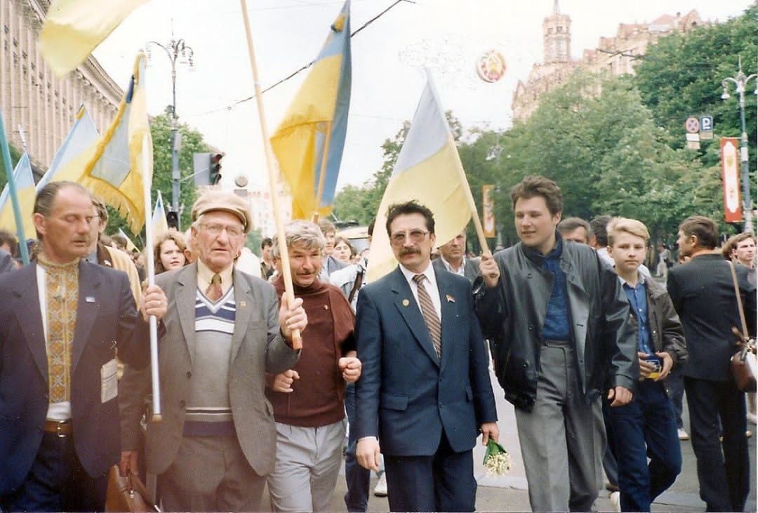 Сила критичної маси українського духу