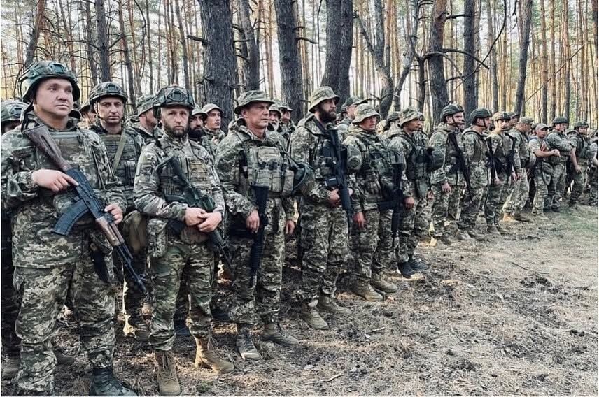 Штурмовим полкам заборонили брати на службу людей із БРЕЗів та нових мобілізованих у ТЦК.