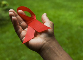 Зупиніть СНІД — віддайте ліки!