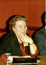 Слава Стецько  на конференції, присвяченій 40-річчю АБН, 1983р.